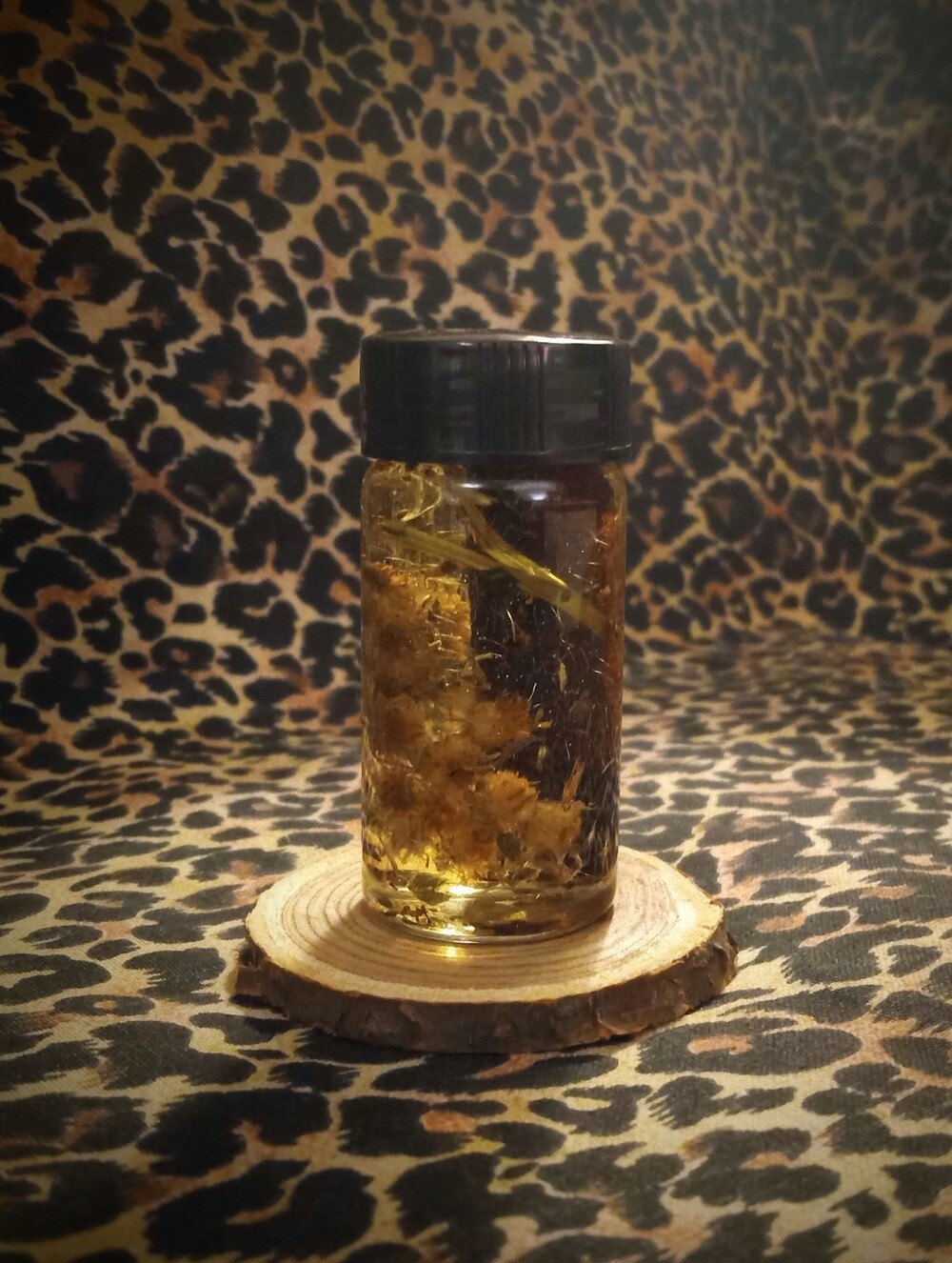 Witching Tree ~ Ritual Oil ~ Sacred Circles ~ Witchcraft